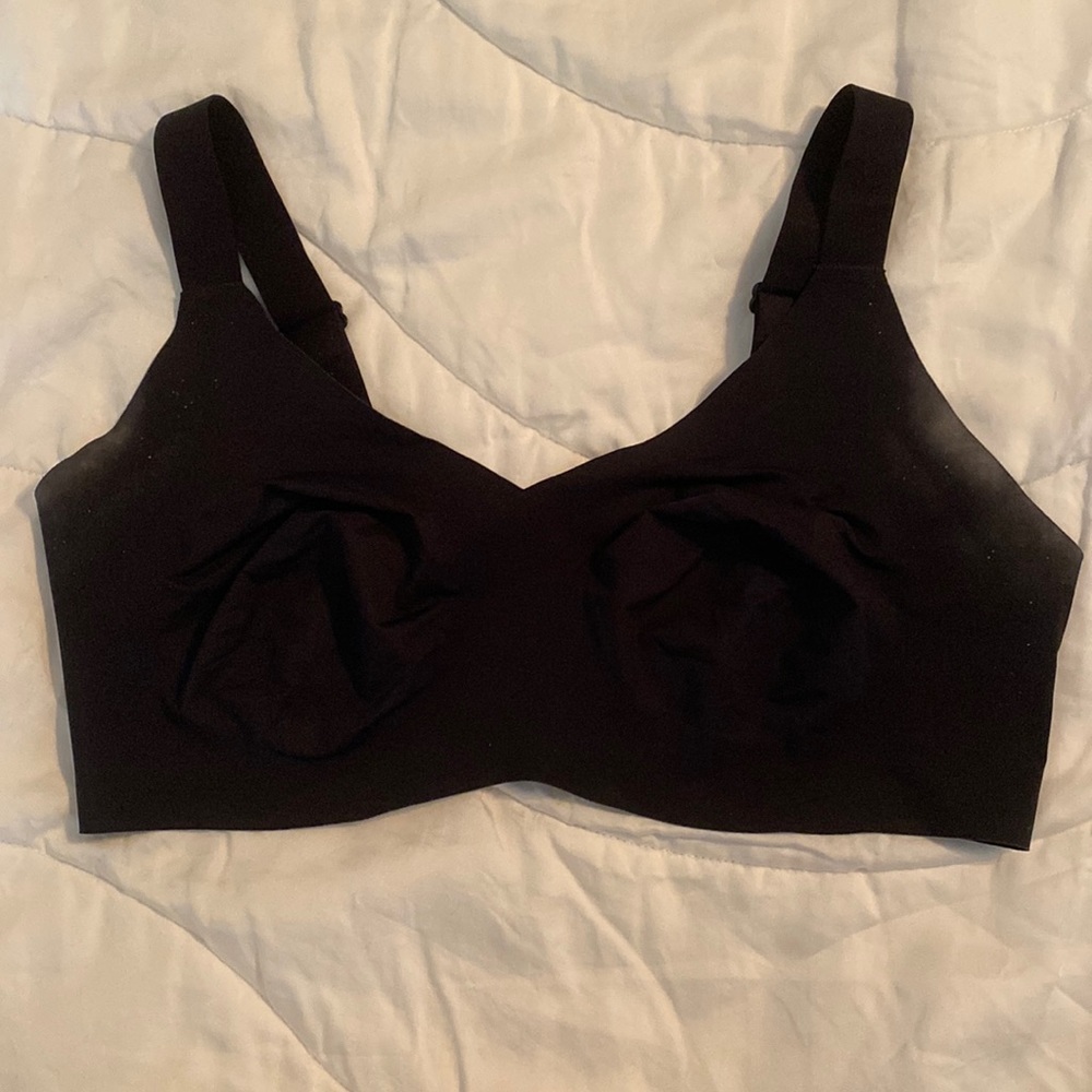 Knix V-Neck bra size 7 EUC wireless bra black, V-neck 36DD/E-38DD/E